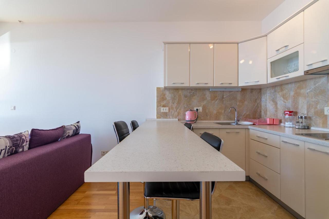 Apartment H704 บุดวา ภายนอก รูปภาพ