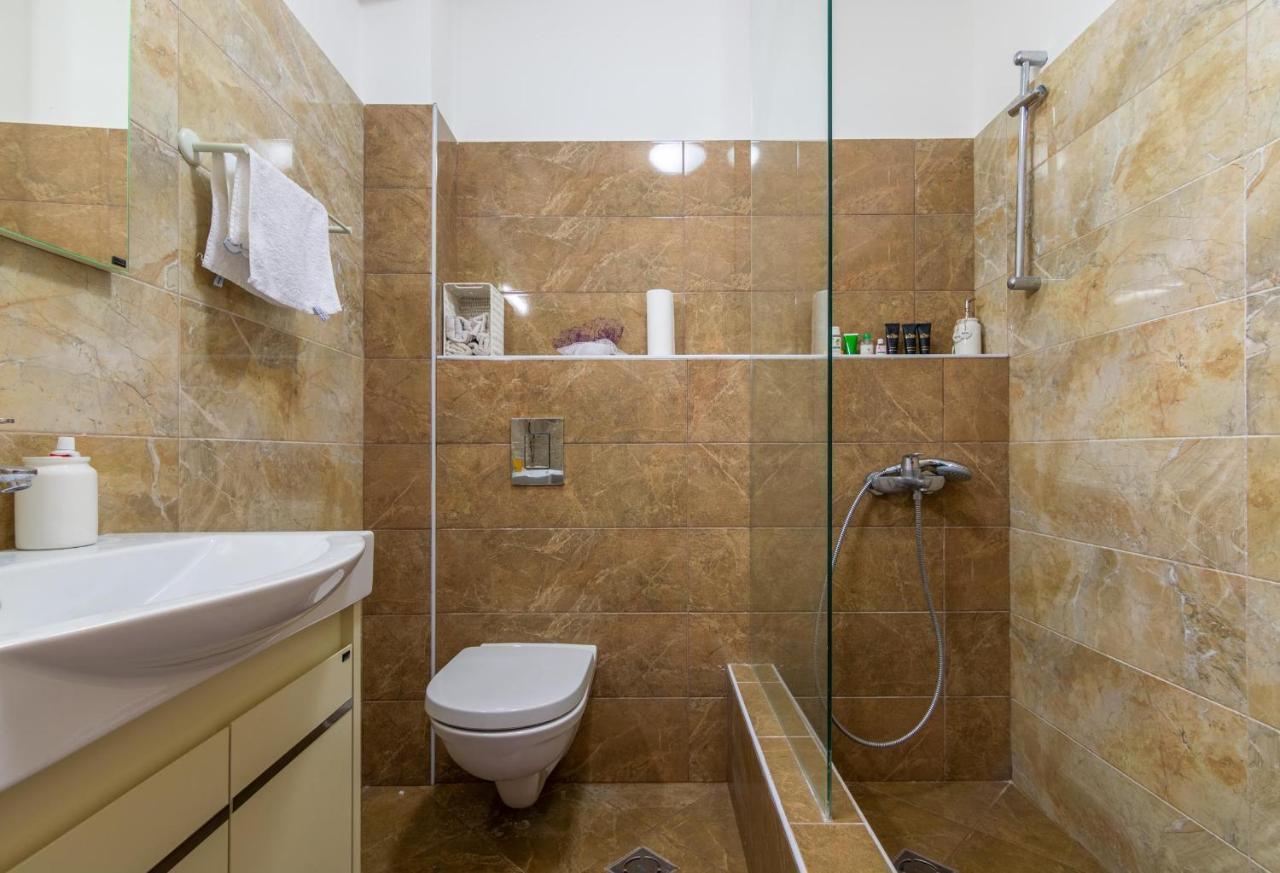 Apartment H704 บุดวา ภายนอก รูปภาพ